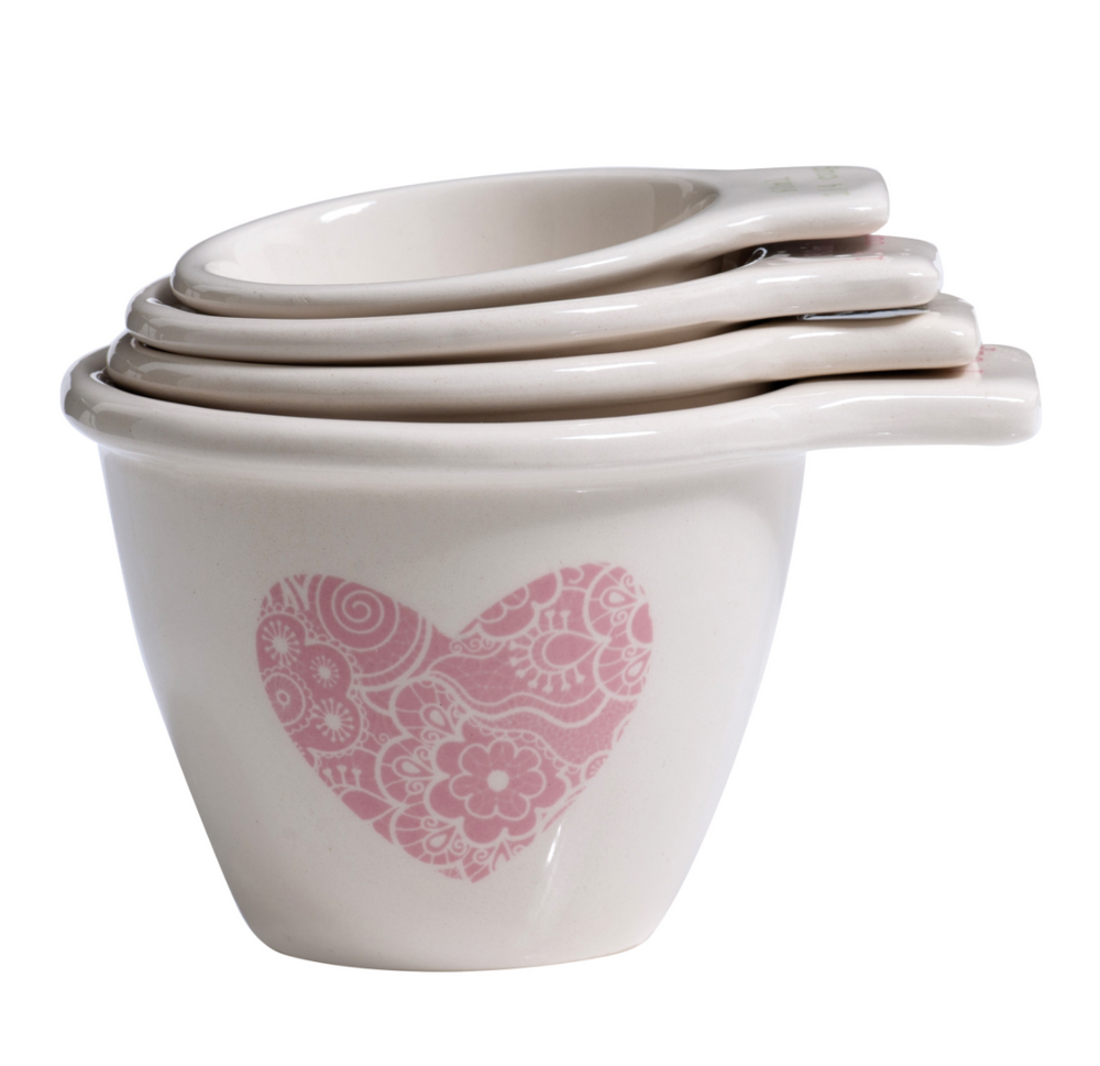 LOVE HEARTS MEASURING CUPS X 4 SET