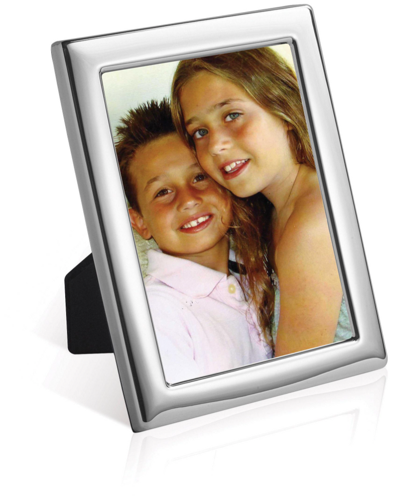 SILVER PLATED PHOTO FRAME (8 X 6")