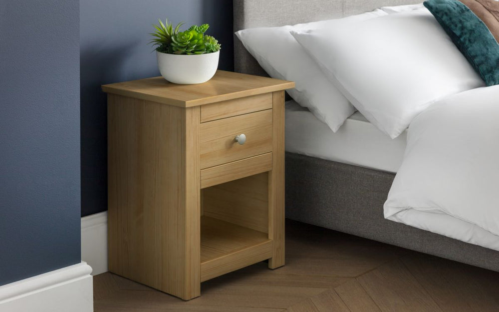 RADLEY ONE DRAWER WAXED PINE BEDSIDE TABLE